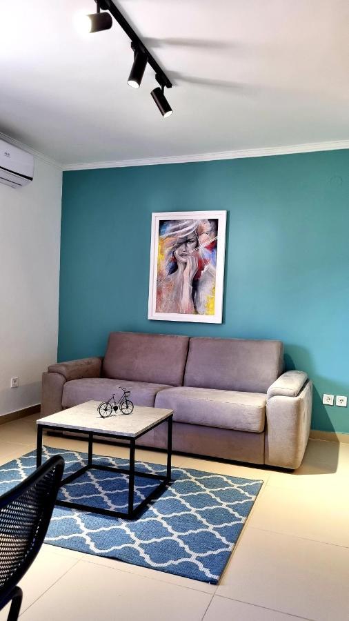 Anja & Ogo Apartments Sea View & Pool Petrovac المظهر الخارجي الصورة